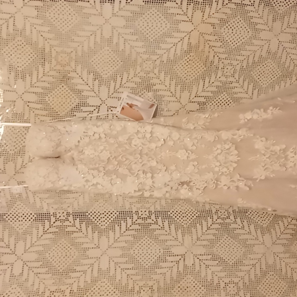 Wedding gown